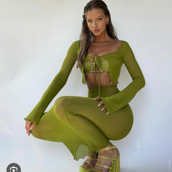 MESHKI set - Picture 2 of 6